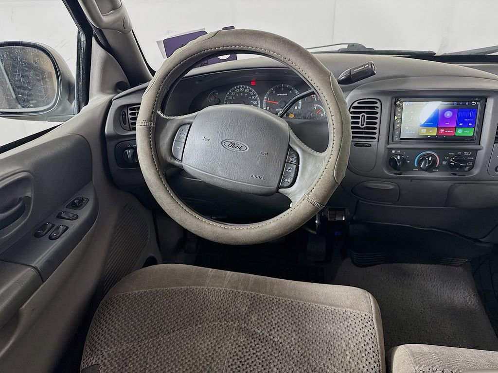 Used 2001 Ford F150 Lariat RWD image 24