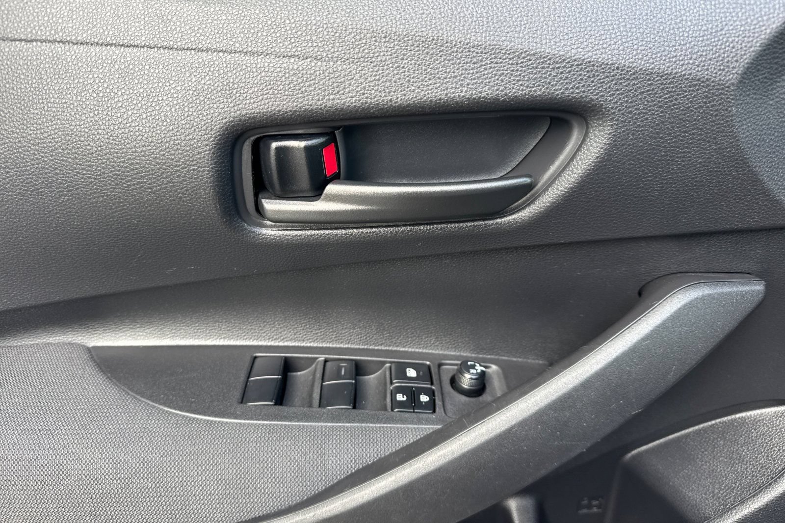 Certified 2022 Toyota Corolla LE FWD image 11
