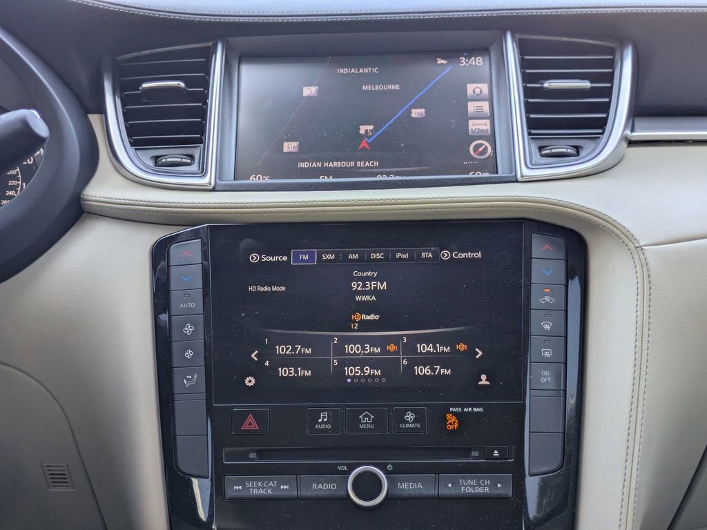 Used 2019 INFINITI QX50 Luxe w/ Navigation Package image 18