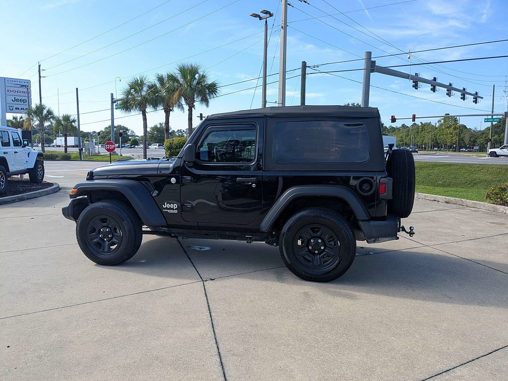 Certified 2020 Jeep Wrangler Sport AWD/4WD image 6