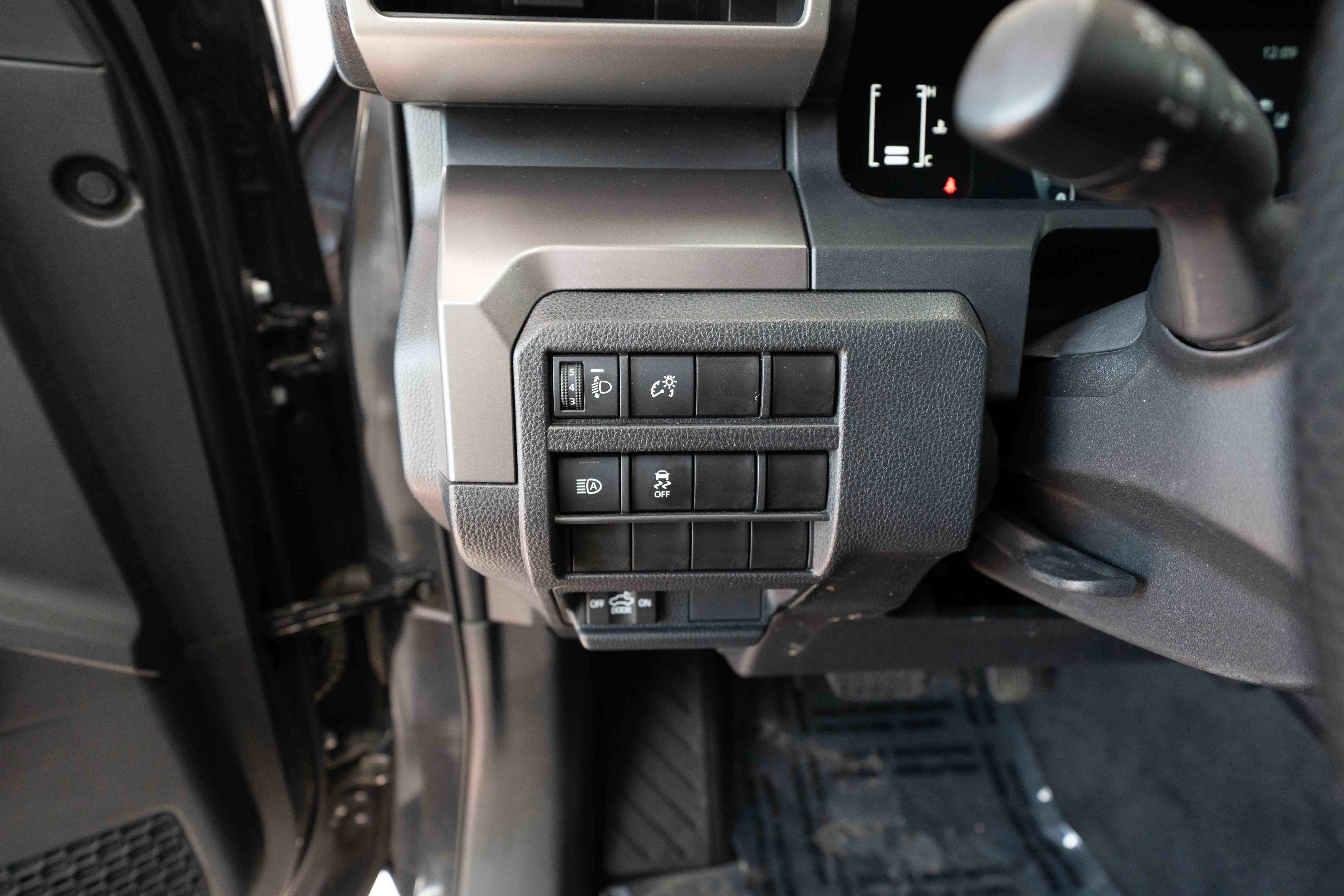 Used 2024 Toyota Tacoma SR5 image 11