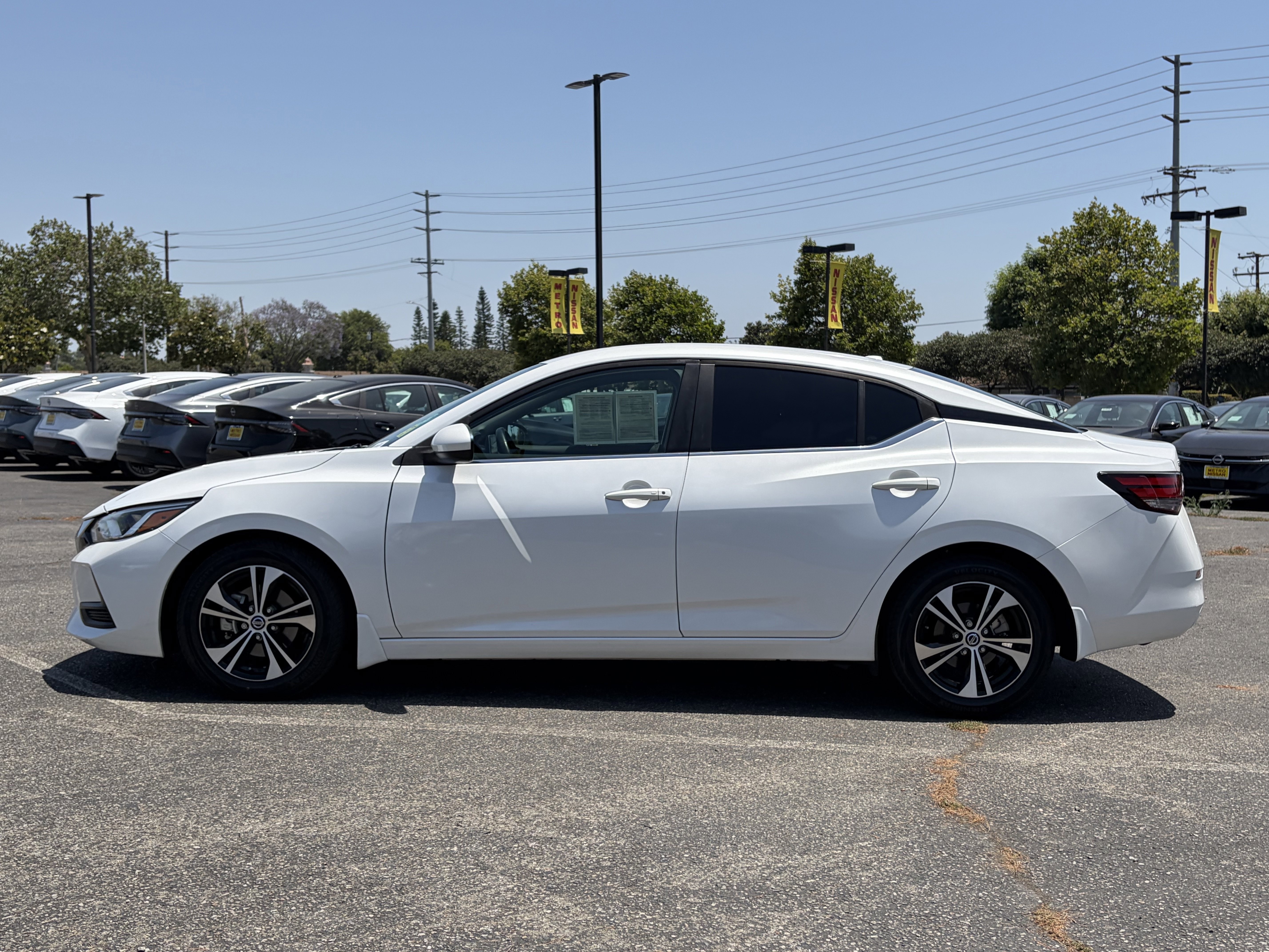 Used 2022 Nissan Sentra SV FWD image 6