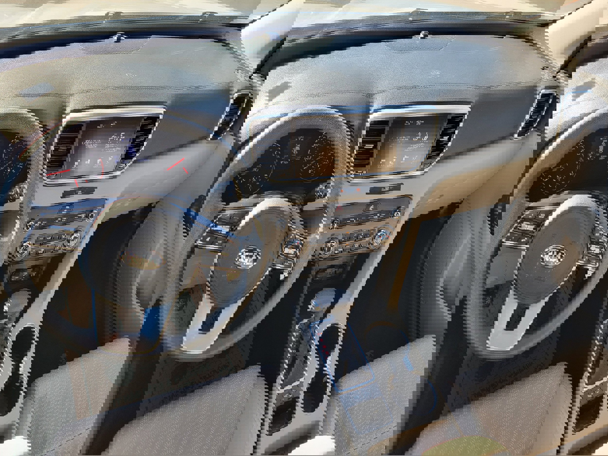 Used 2022 Kia Sportage LX image 13