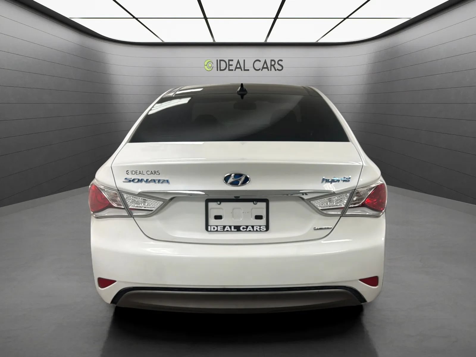 Used 2014 Hyundai Sonata Limited w/ Panoramic Sunroof Package 02 FWD image 6