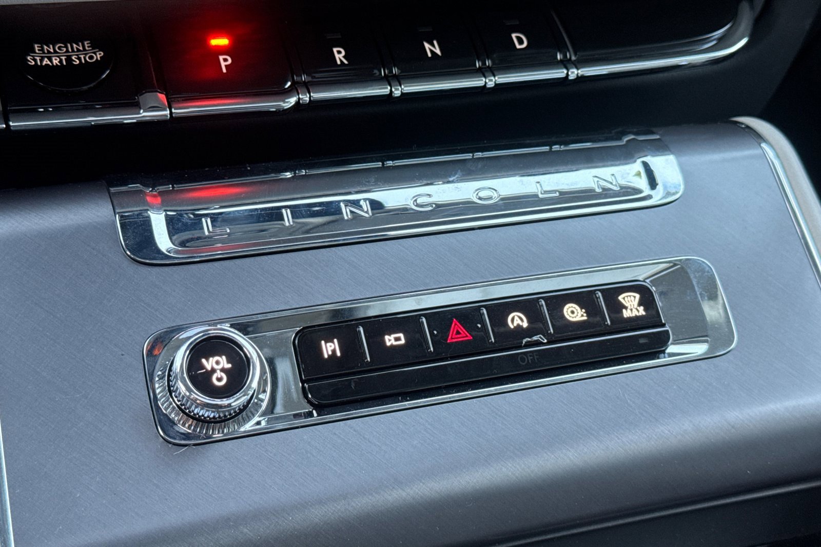 New 2026 Lincoln Aviator AWD w/ Jet Appearance Package image 19