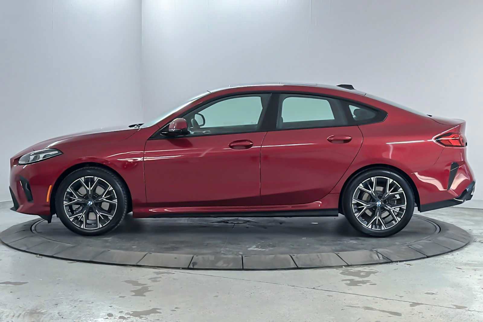 Used 2026 BMW 228i w/ Technology Package image 5