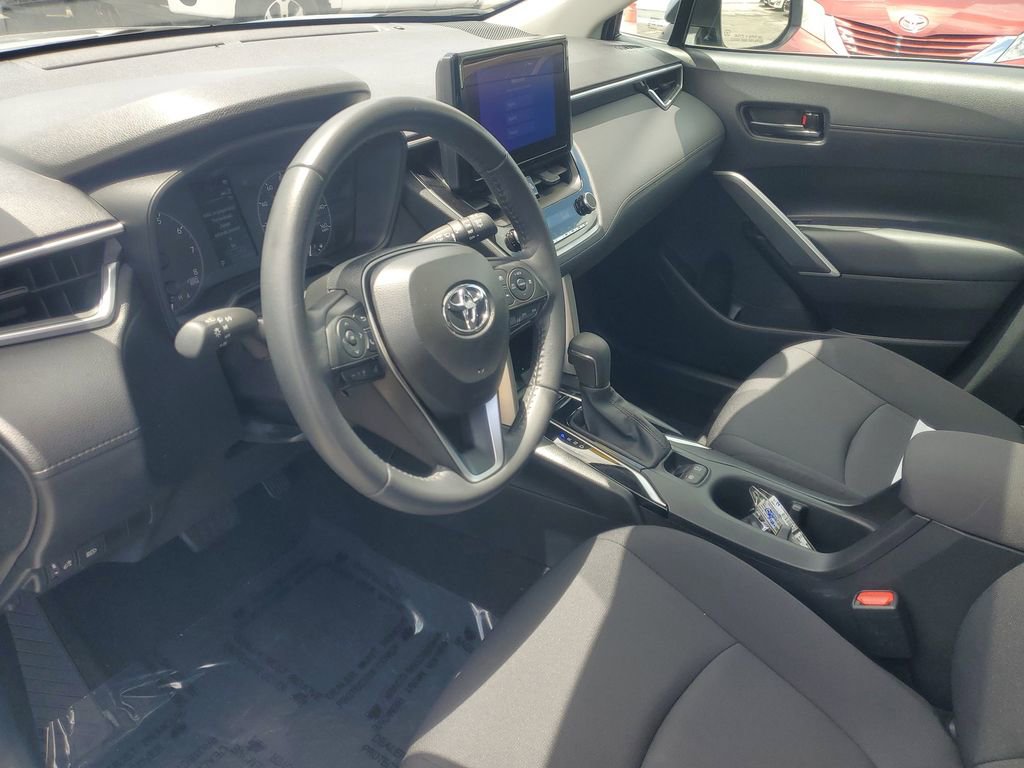 Certified 2024 Toyota Corolla Cross LE w/ Moonroof Package FWD image 15