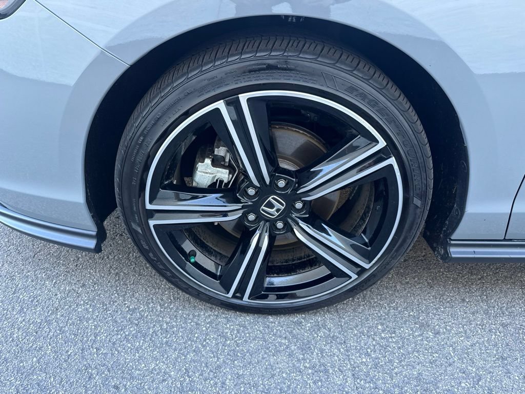 Certified 2025 Honda Accord Sport image 11