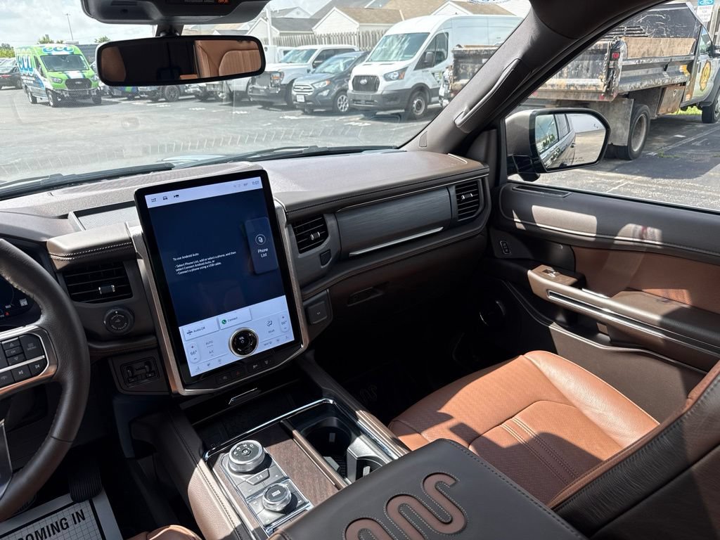 Used 2024 Ford Expedition Max King Ranch AWD/4WD image 17