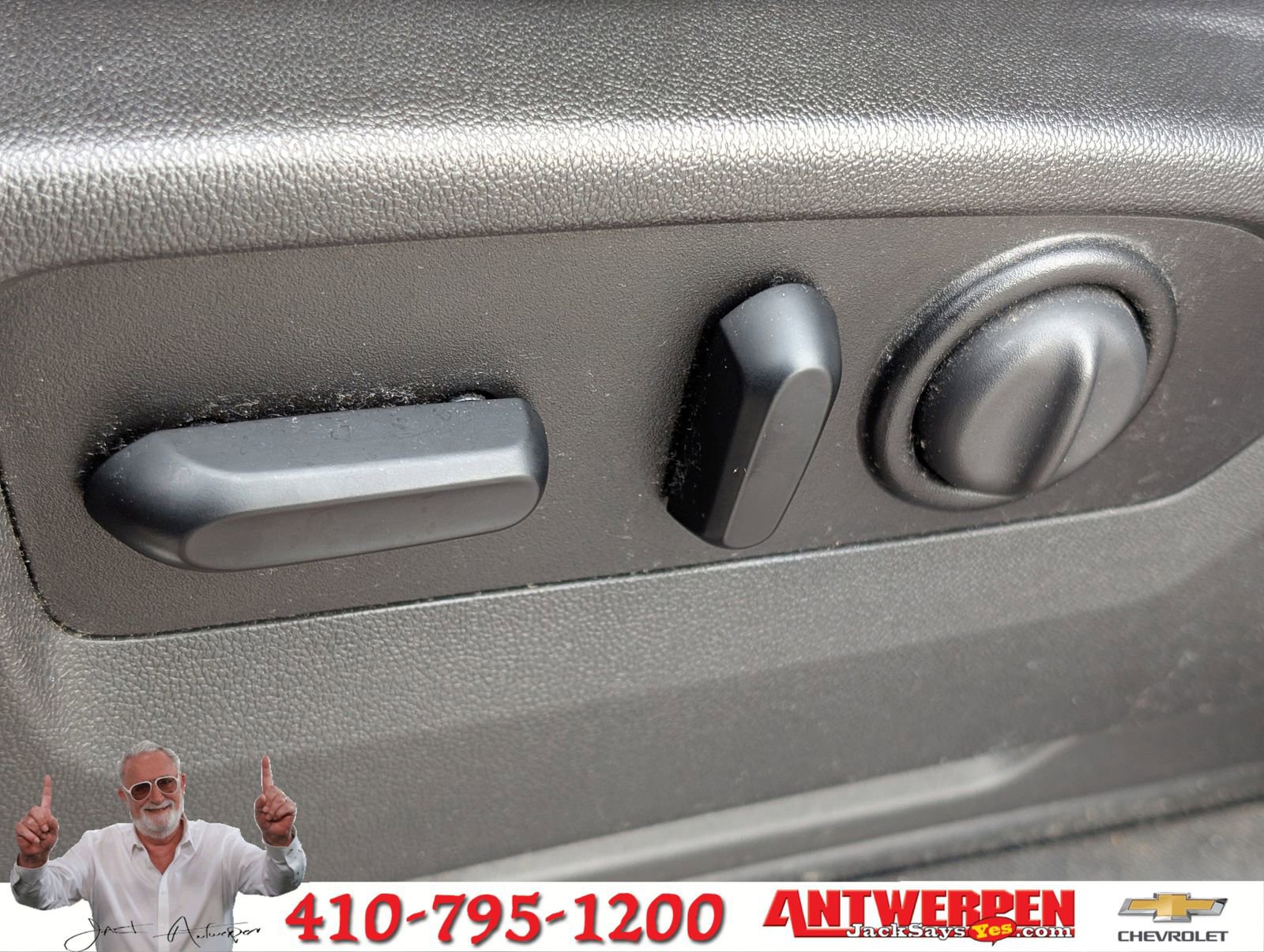 Used 2020 Chevrolet Silverado 1500 LT Trail Boss image 19