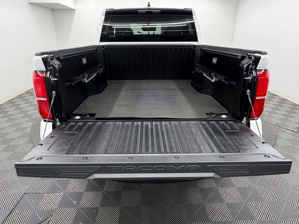 Used 2026 Toyota Tacoma SR5 RWD image 15