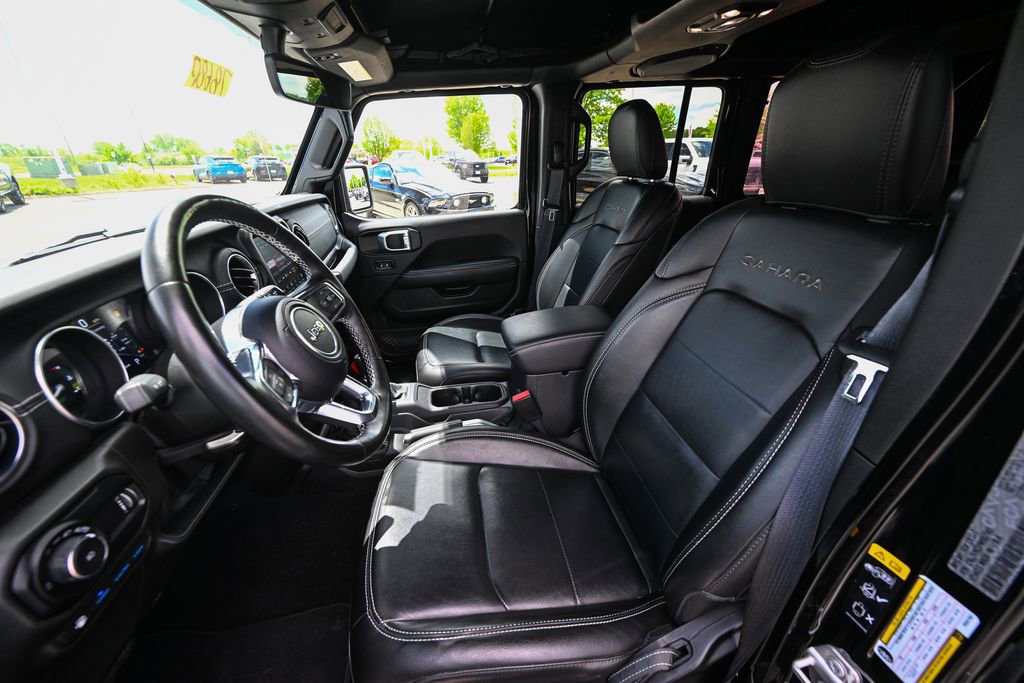 Used 2023 Jeep Wrangler Unlimited Sahara w/ Cold Weather Group AWD/4WD image 18