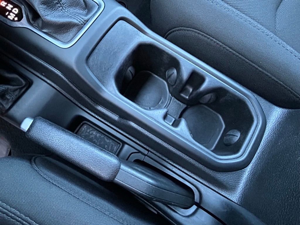 Used 2022 Jeep Wrangler Unlimited Sport image 33