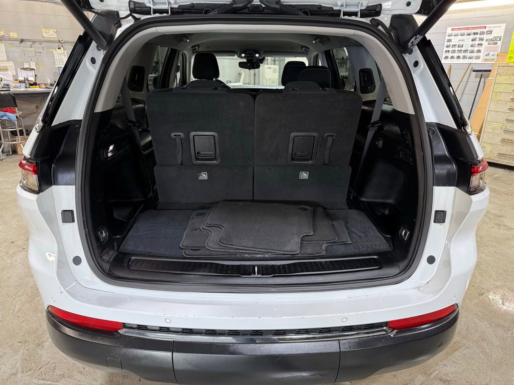 Certified 2023 Jeep Grand Cherokee L Laredo w/ Luxury Tech Group I image 14