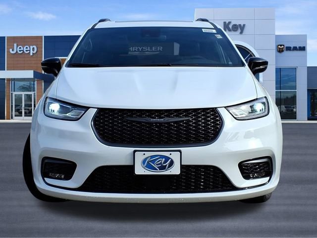 New 2025 Chrysler Pacifica Select w/ Fav Edition Package FWD image 2