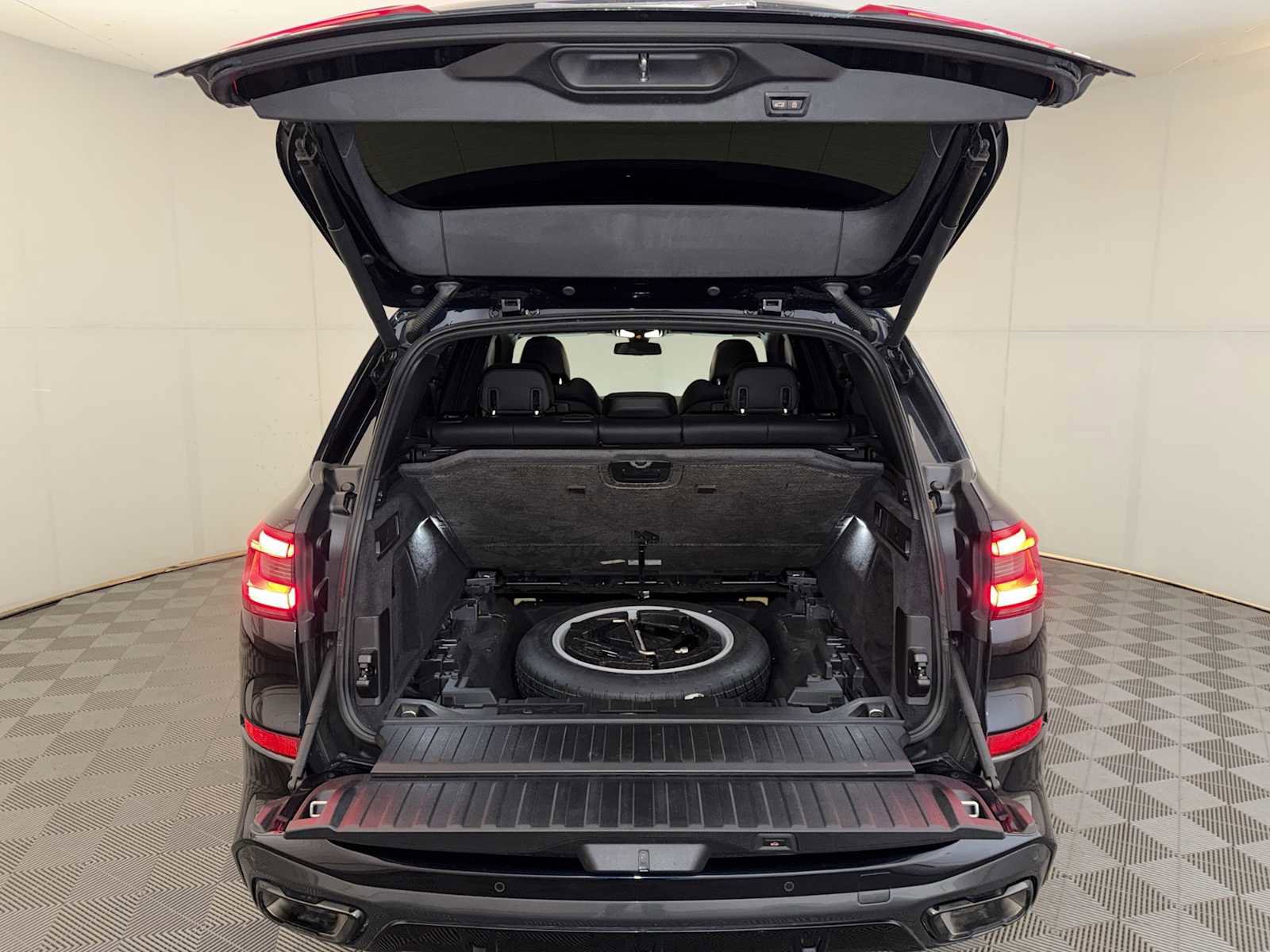 Certified 2023 BMW X5 xDrive40i w/ M Sport Package image 24