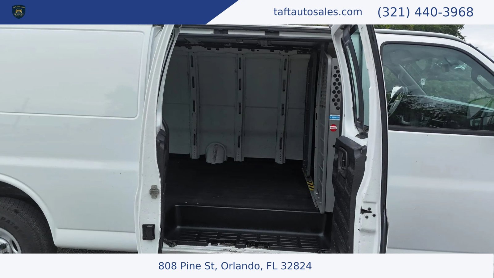 Used 2020 Chevrolet Express 2500 Extended w/ Communications Package RWD image 9