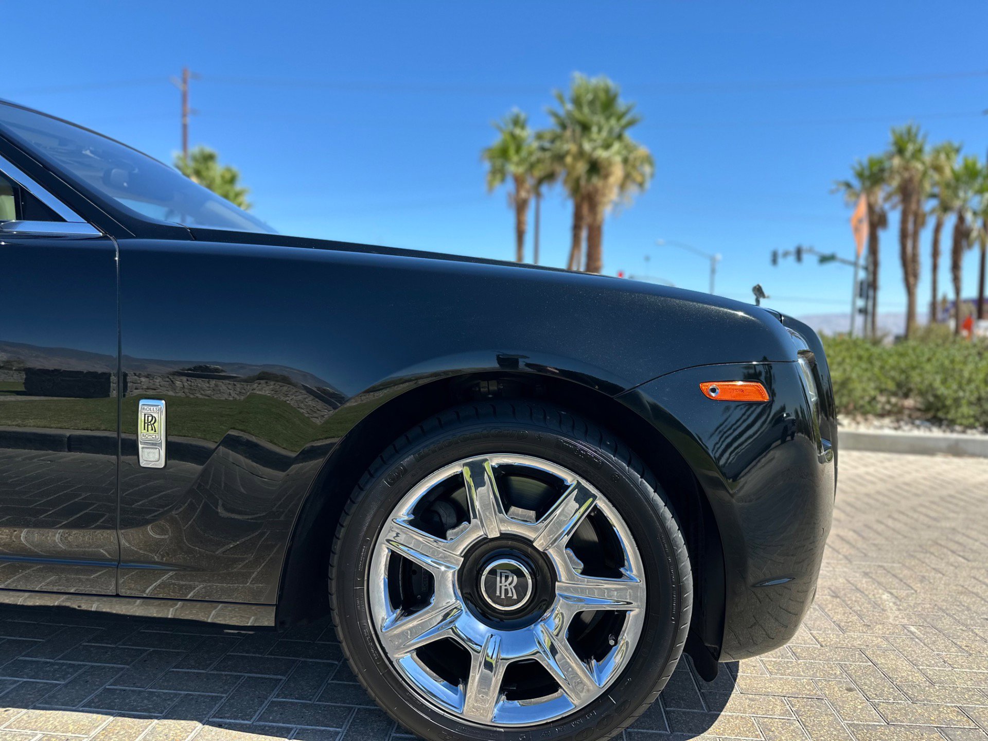 Used 2011 Rolls-Royce Ghost image 29