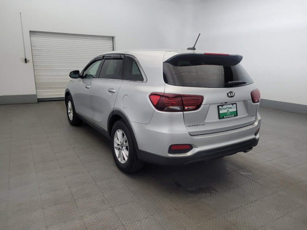 Used 2019 Kia Sorento LX image 5