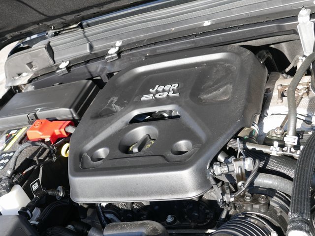 Used 2023 Jeep Wrangler Unlimited Sahara w/ Cold Weather Group image 9