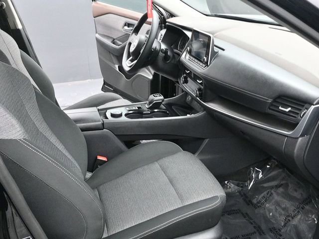 Used 2023 Nissan Rogue SV image 17