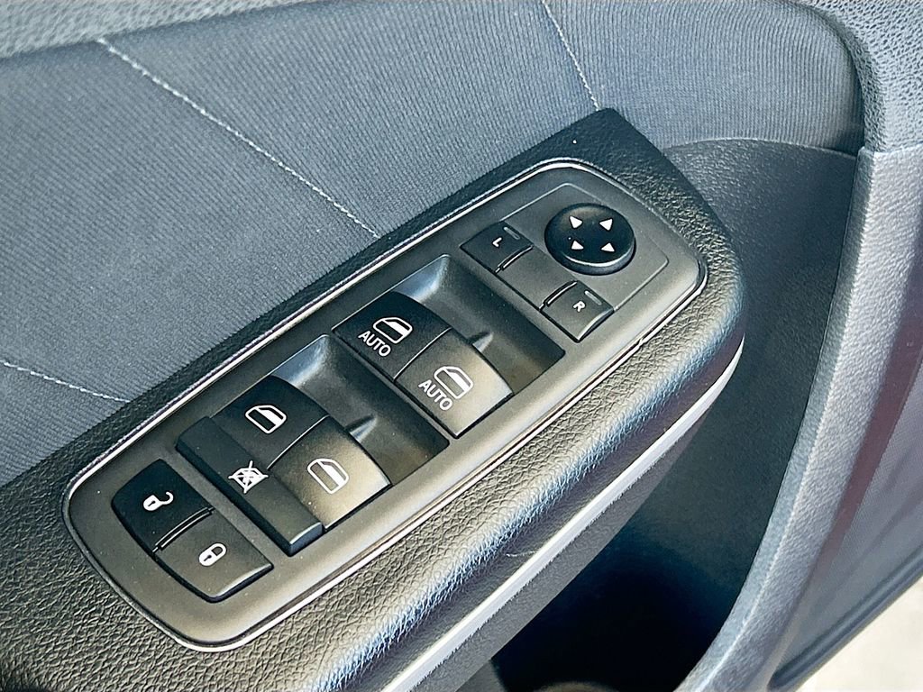 Used 2020 Dodge Charger Scat Pack w/ Navigation & Travel Group RWD image 18