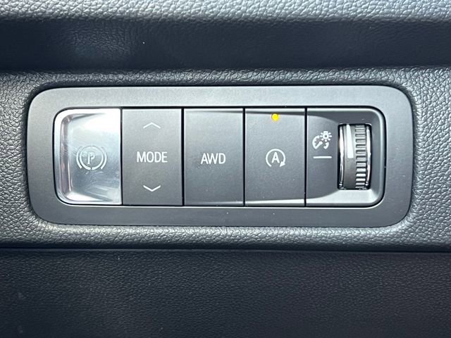 New 2026 Chevrolet Traverse LT w/ Midnight/Sport Edition AWD/4WD image 17