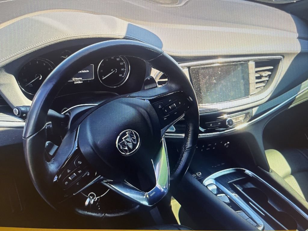 Used 2024 Buick Enclave Essence w/ Experience Buick Package AWD/4WD image 6