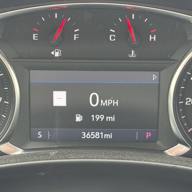 Used 2023 GMC Terrain SLT w/ Infotainment Package II AWD/4WD image 22
