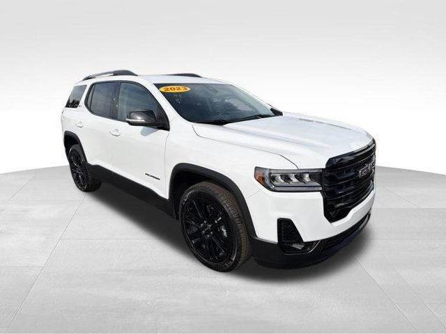 Used 2023 GMC Acadia SLT w/ Elevation Edition FWD image 3