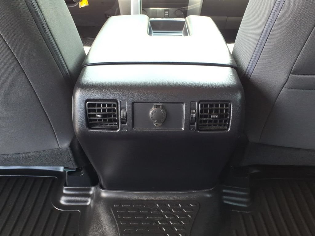 Used 2016 Toyota Tundra SR5 w/ SR5 Upgrade Package RWD image 6