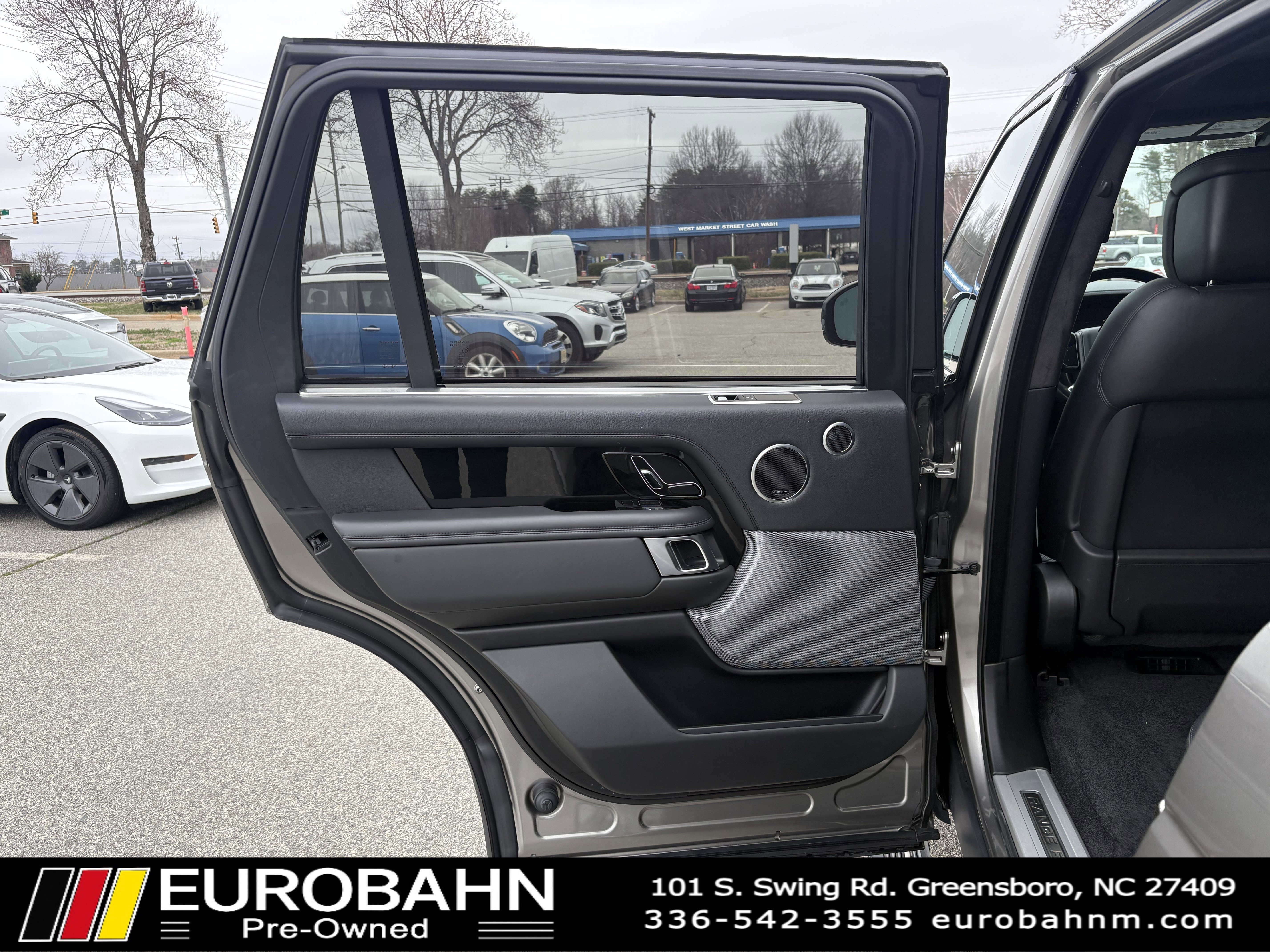 Used 2019 Land Rover Range Rover Long Wheelbase Supercharged image 11