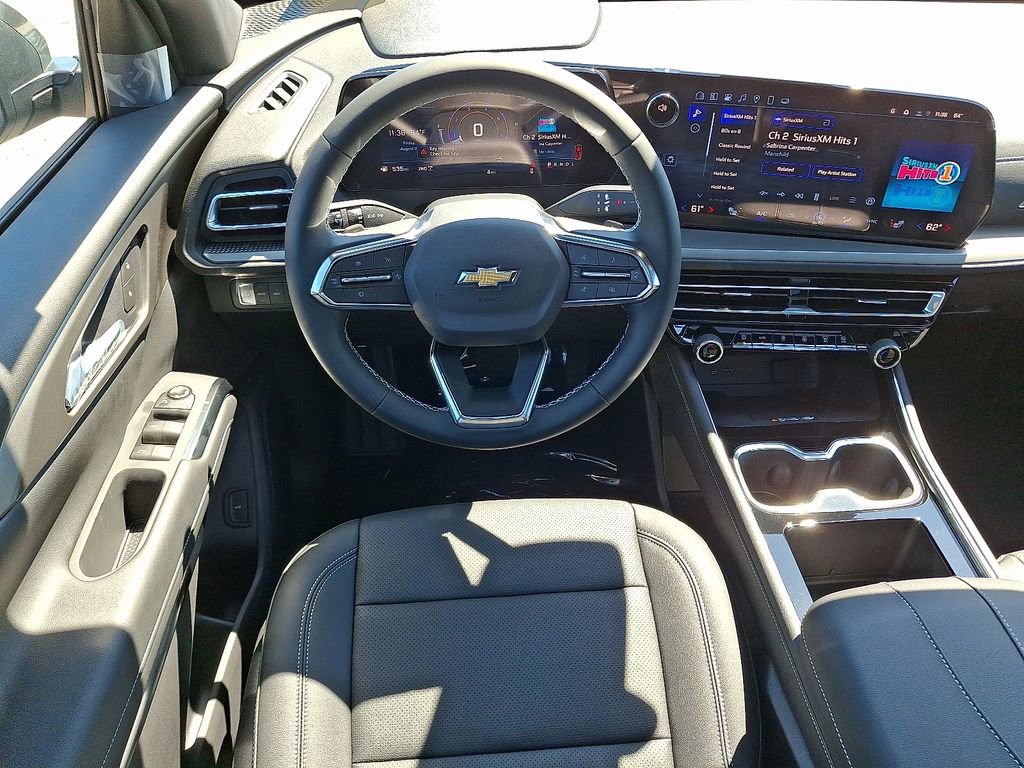 New 2025 Chevrolet Traverse LT w/ Sun and Wheel Package image 2