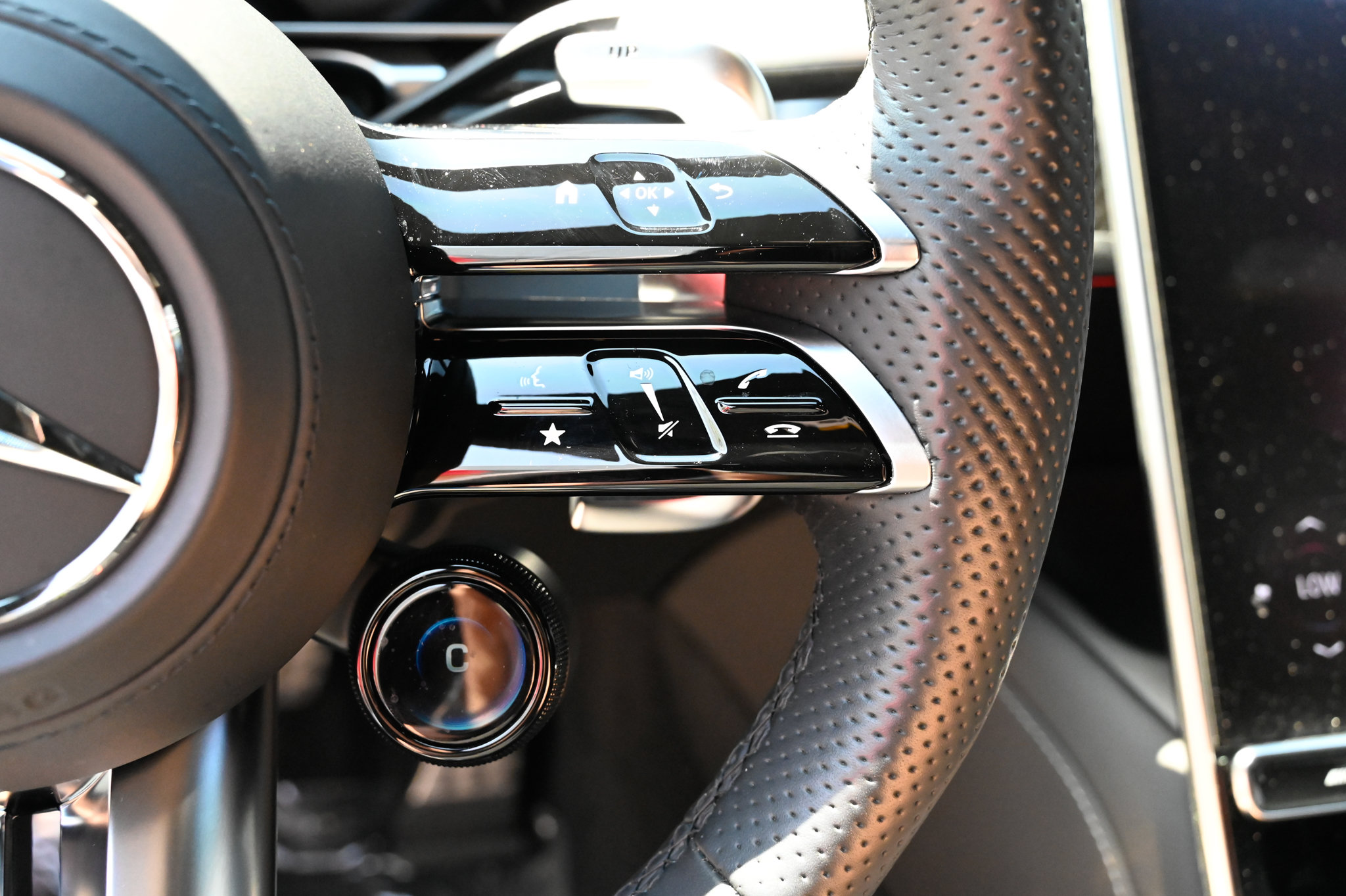Used 2024 Mercedes-Benz S 63 AMG S image 24