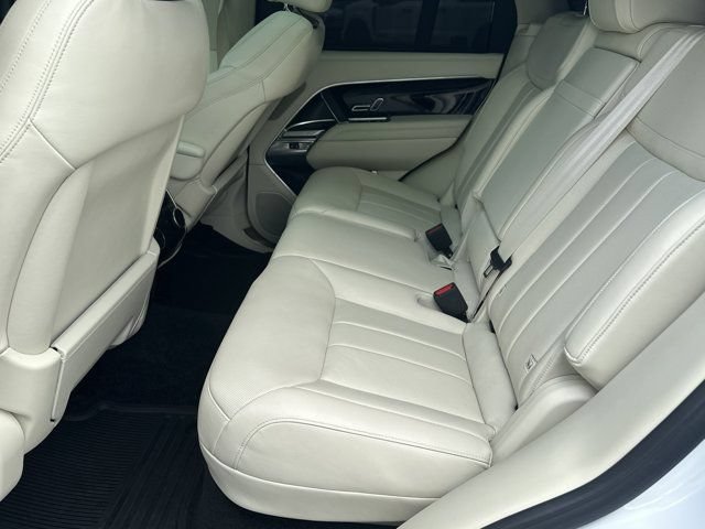 Used 2024 Land Rover Range Rover SE AWD/4WD image 22