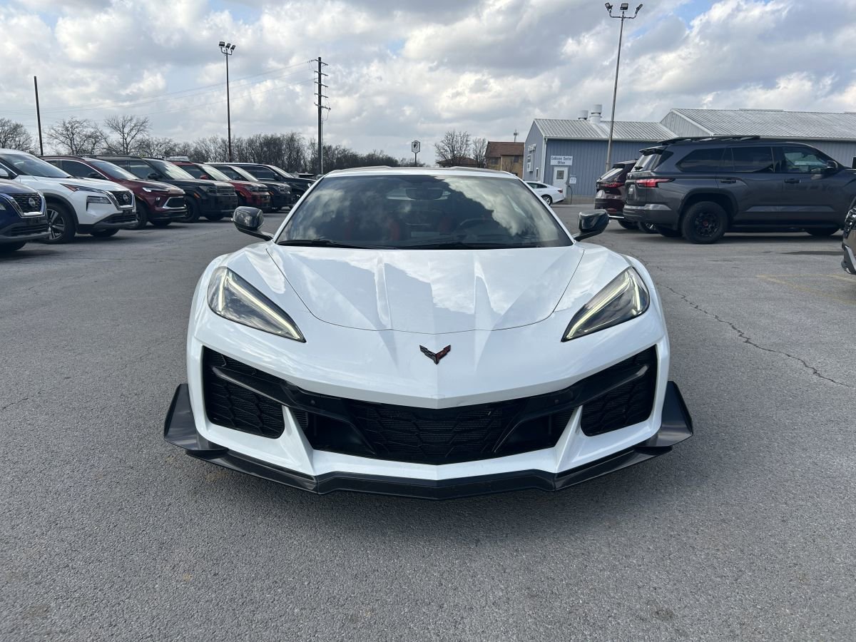 Used 2023 Chevrolet Corvette Z06 w/ Z07 Performance Package image 6