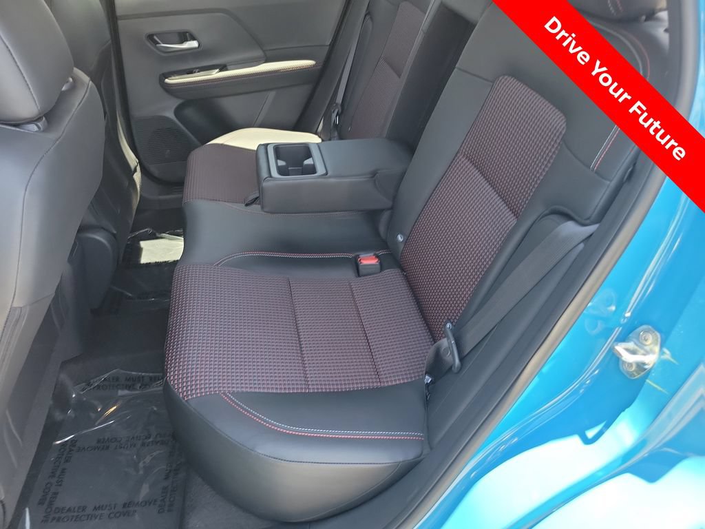 Certified 2025 Nissan Kicks SR FWD image 26