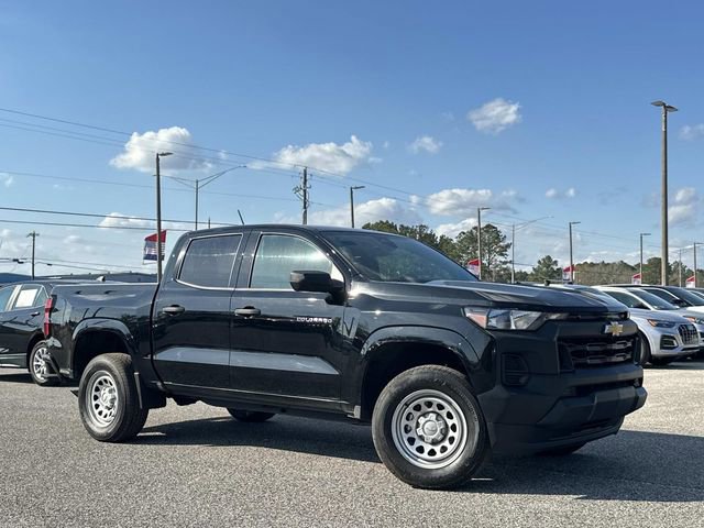 Used 2024 Chevrolet Colorado W/T RWD image 5