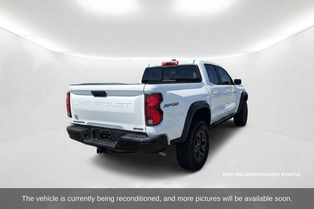 Used 2024 Chevrolet Colorado ZR2 w/ Technology Package AWD/4WD image 6