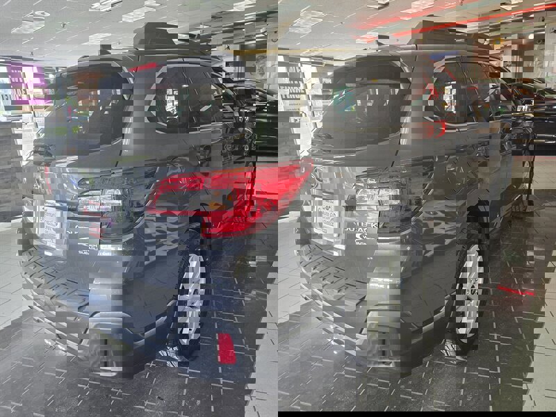 Used 2019 Subaru Outback 2.5i Premium image 4