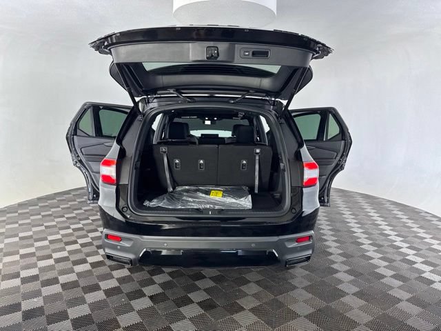 Certified 2026 Honda Pilot Black Edition image 18