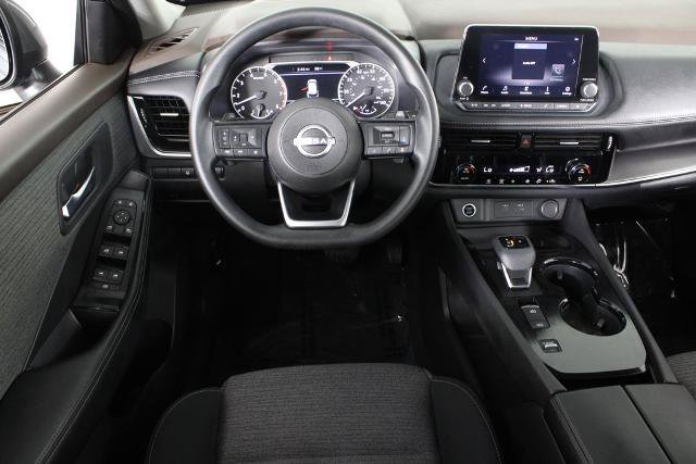 Certified 2022 Nissan Rogue SV FWD image 7