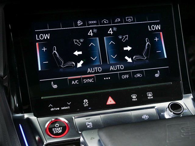 Used 2024 Audi SQ8 e-tron Premium Plus w/ Black Optic Package image 18