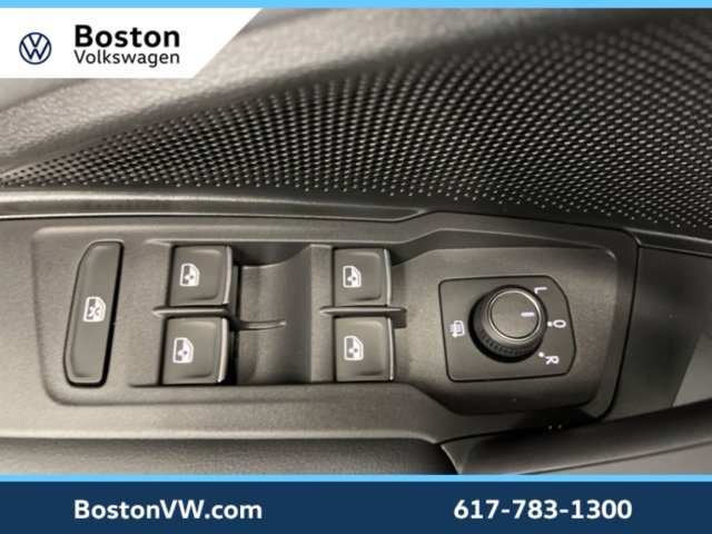 New 2026 Volkswagen Tiguan SE image 28