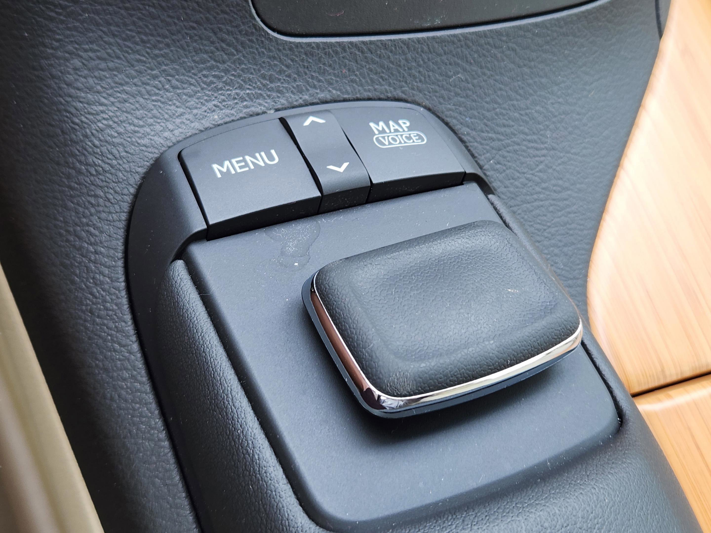 Used 2015 Lexus RX 450h FWD image 18