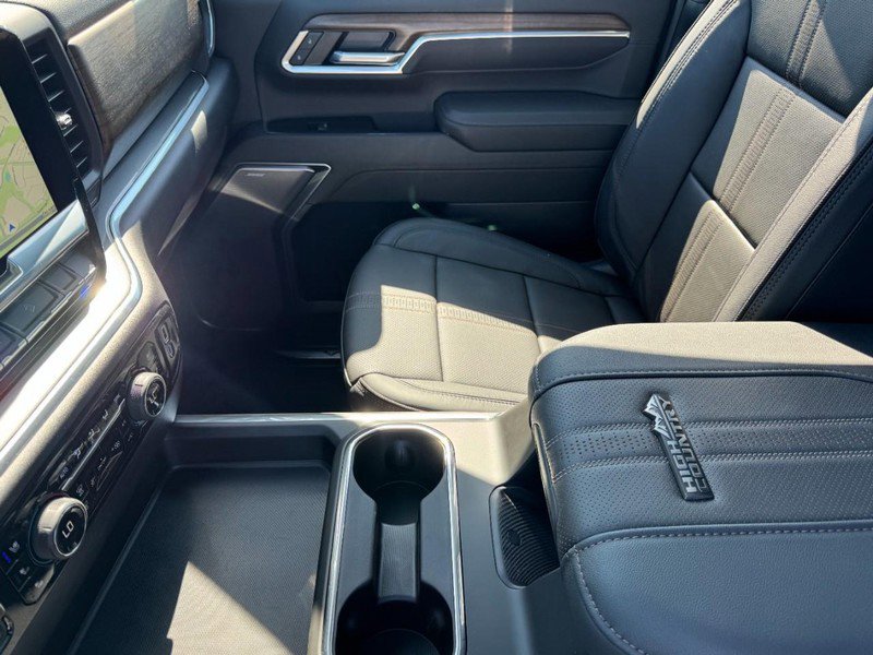 New 2026 Chevrolet Silverado 2500 High Country w/ Midnight Edition AWD/4WD image 11