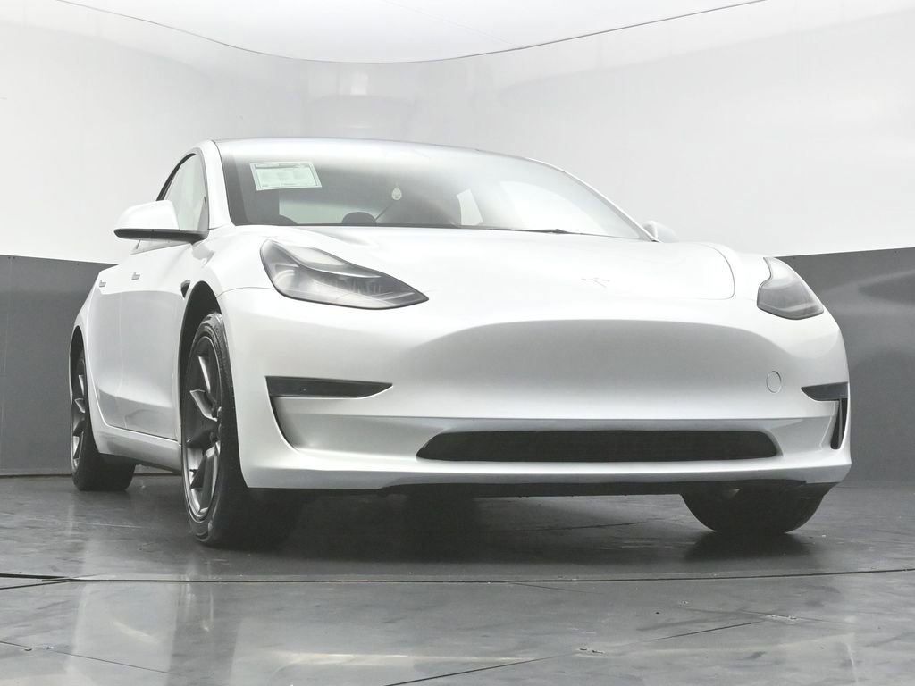 Used 2023 Tesla Model 3 Standard Range RWD image 48