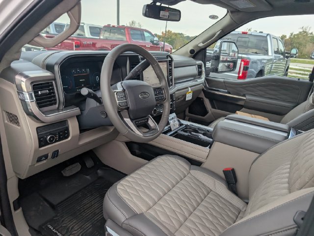 New 2027 Ford F250 Platinum w/ Platinum Plus Package AWD/4WD image 14