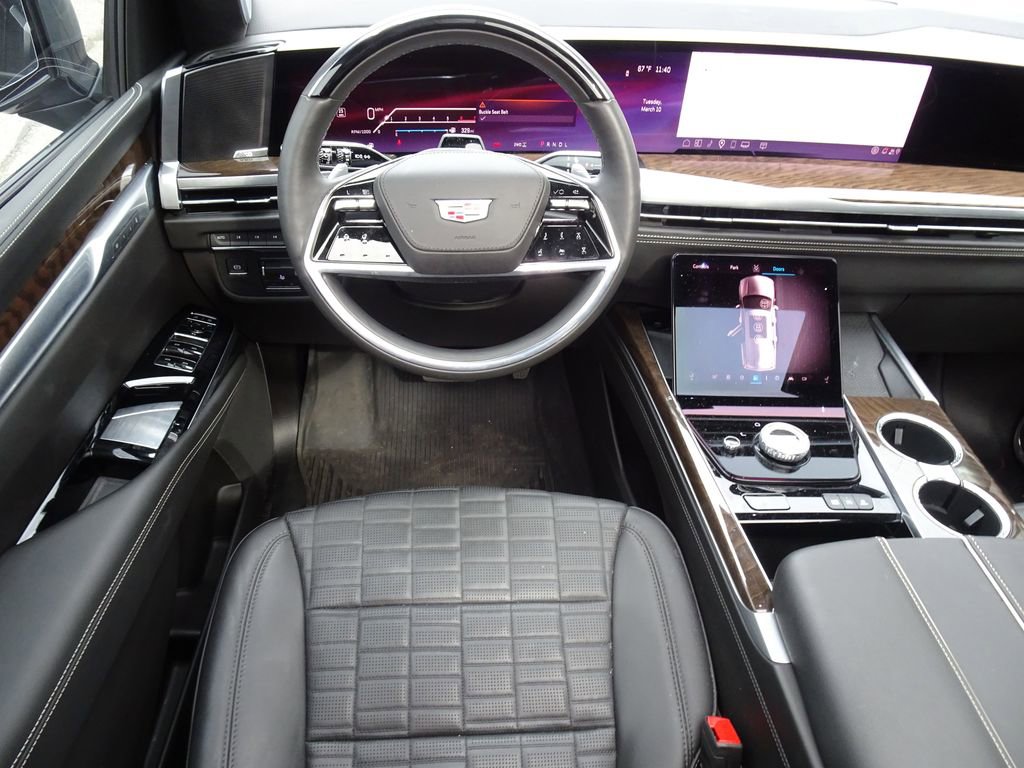 Certified 2025 Cadillac Escalade Sport Platinum w/ LPO, Floor Liner Package image 14