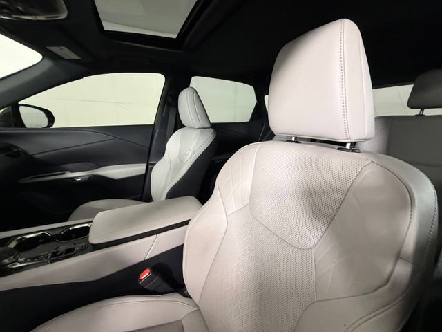 Used 2025 Lexus RX 350 Premium Plus w/ Accessory Package (Z1) FWD image 5